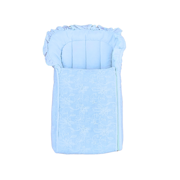 White Eyelet Frill Carrynest with Soft Padding