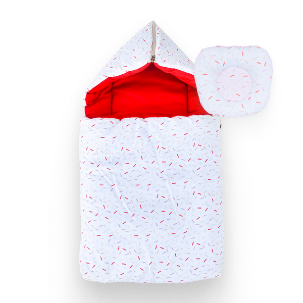 Red Shapes Hooded Carrynest with head shaping Pillow